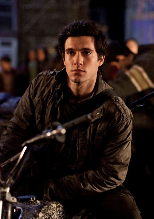 Falling Skies : Bild Drew Roy