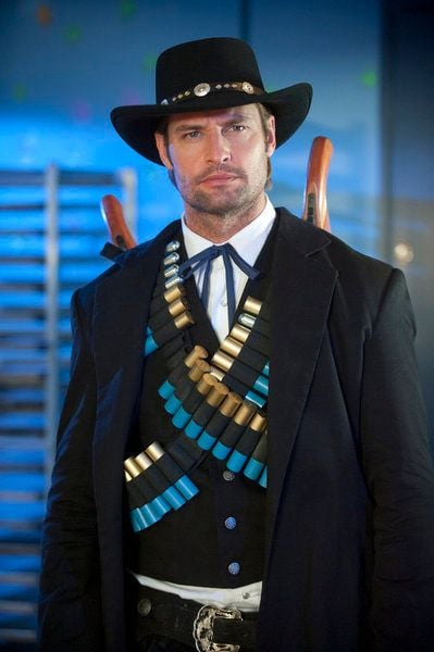 Community : Bild Josh Holloway