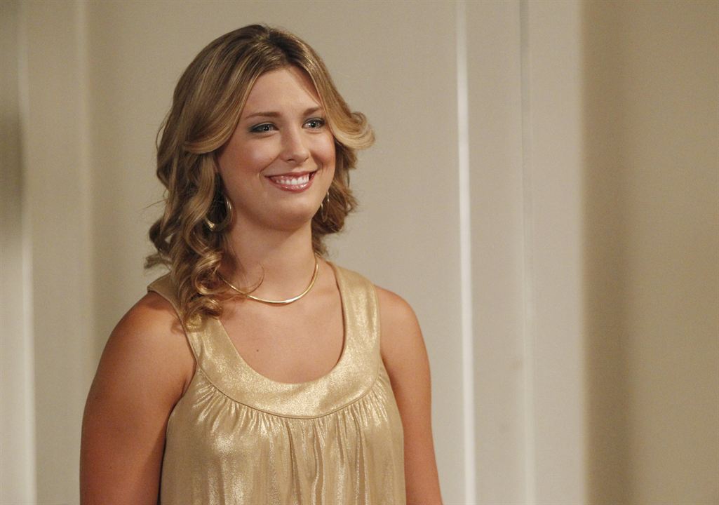 Cougar Town - 40 ist das neue 20 : Bild Briga Heelan