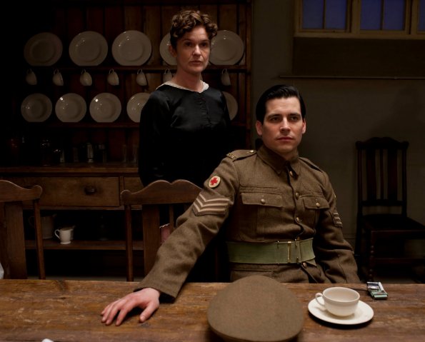 Downton Abbey : Bild Rob James-Collier, Siobhan Finneran