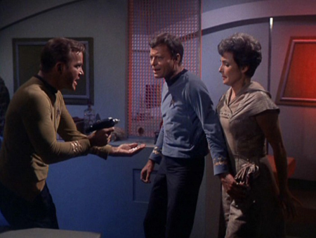 Raumschiff Enterprise : Bild William Shatner, DeForest Kelley, Jeanne Bal