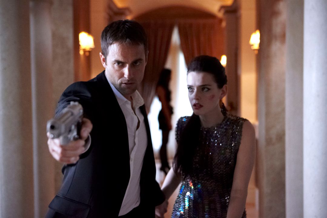 XIII - Die Verschwörung : Bild Roxane Mesquida, Stuart Townsend