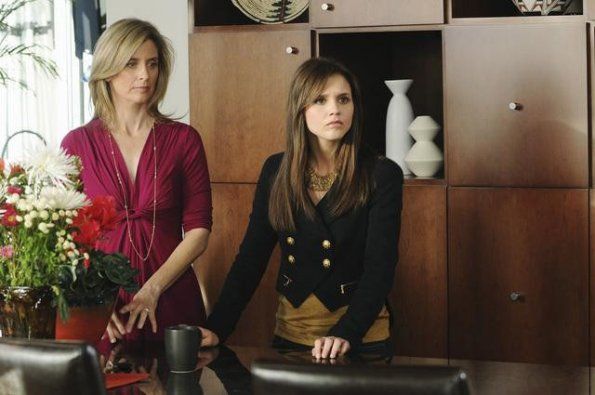 The Lying Game : Bild Alexandra Chando, Helen Slater