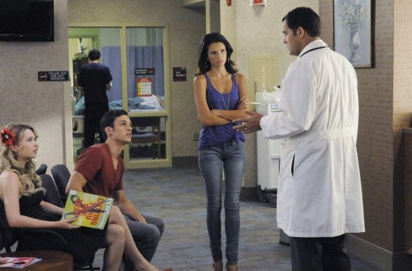 The Lying Game : Bild Alice Greczyn, Kirsten Prout, Andy Buckley