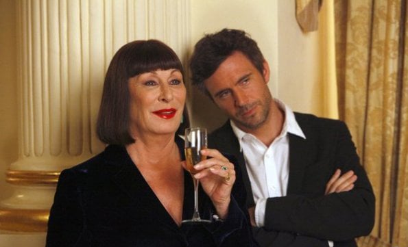 Smash (2012) : Bild Jack Davenport, Anjelica Huston