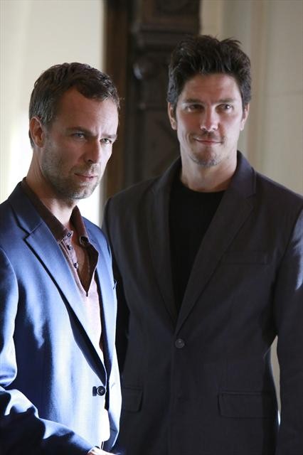 Revenge : Bild JR Bourne, Michael Trucco