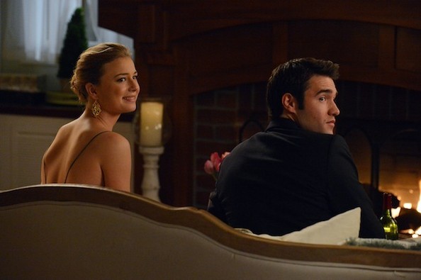 Revenge : Bild Joshua Bowman, Emily VanCamp