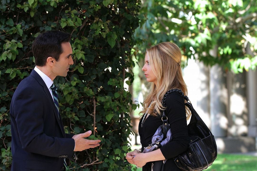 Ringer : Bild Sarah Michelle Gellar, Néstor Carbonell
