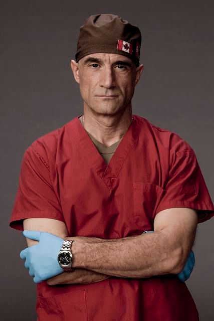 Bild Elias Koteas