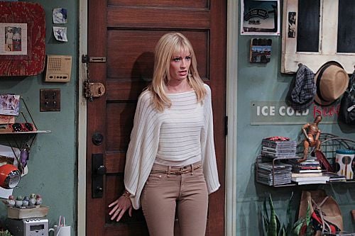 2 Broke Girls : Bild Beth Behrs