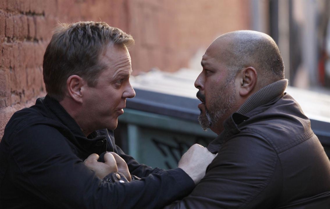 Touch : Bild Kiefer Sutherland, Rolando Molina