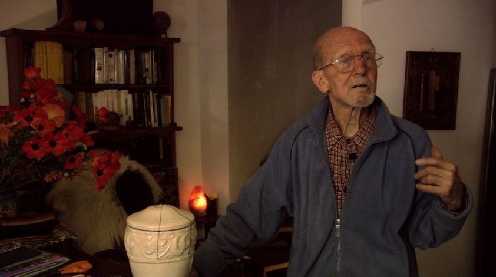 Sergej in der Urne : Bild