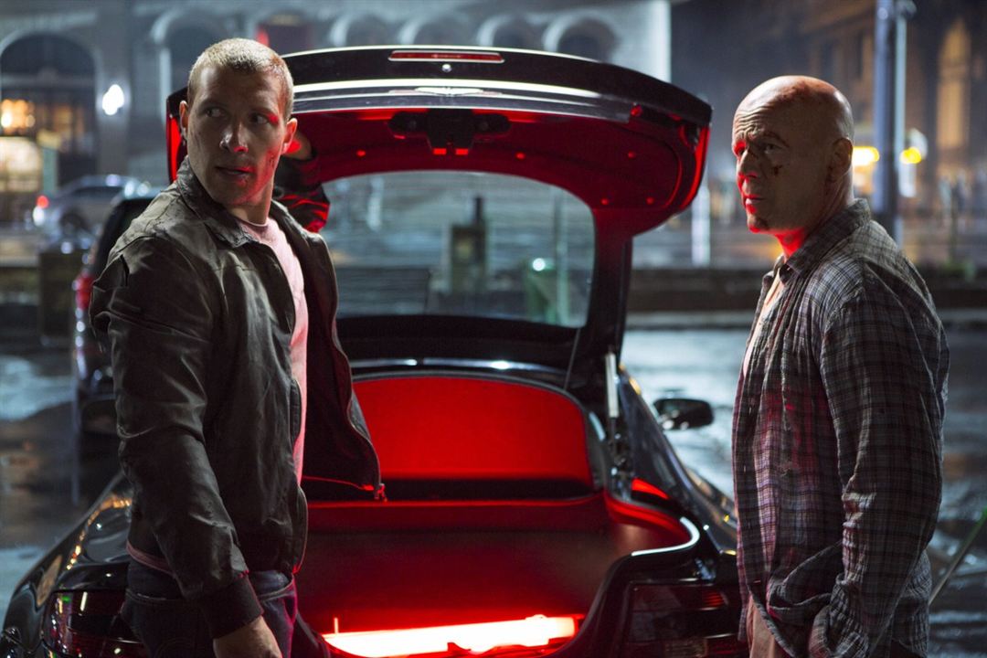 Stirb langsam 5 - Ein guter Tag zum Sterben : Bild Jai Courtney, Bruce Willis