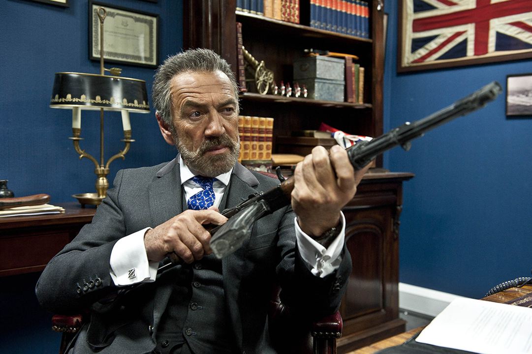 Spy (2011) : Bild Robert Lindsay