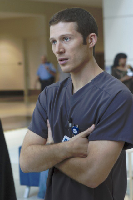 The Mob Doctor : Bild Zach Gilford