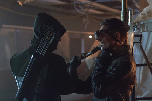 Arrow : Bild Stephen Amell, Michael Rowe (II)