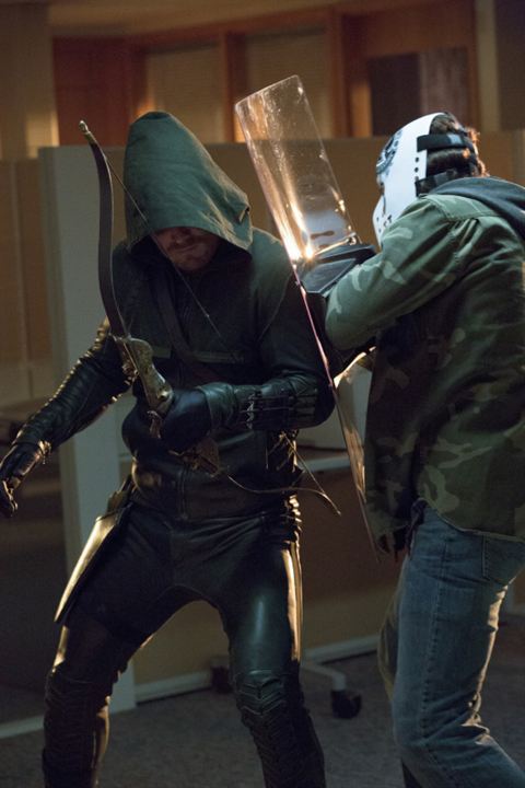 Arrow : Bild Stephen Amell, Kyle Schmid