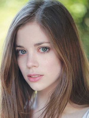 Kinoposter Charlotte Hope