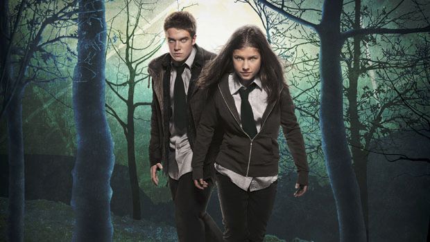 Wolfblood Verwandlung Bei Vollmond Bild Aimee Kelly Bobby Lockwood 