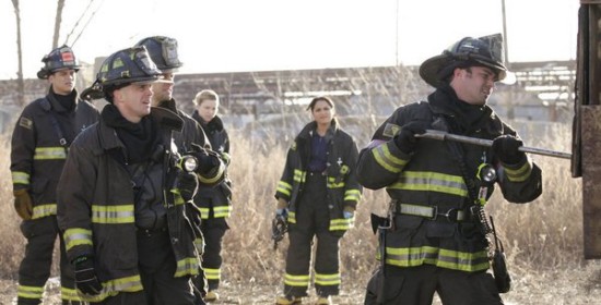 Chicago Fire : Bild Monica Raymund, Charlie Barnett, Jesse Spencer, Lauren German, David Eigenberg, Taylor Kinney