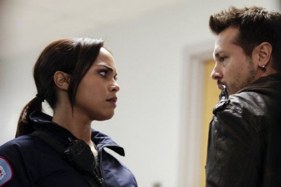 Chicago Fire : Bild Jon Seda, Monica Raymund