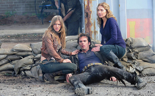 Revolution (2012) : Bild Billy Burke, Tracy Spiridakos, Elizabeth Mitchell