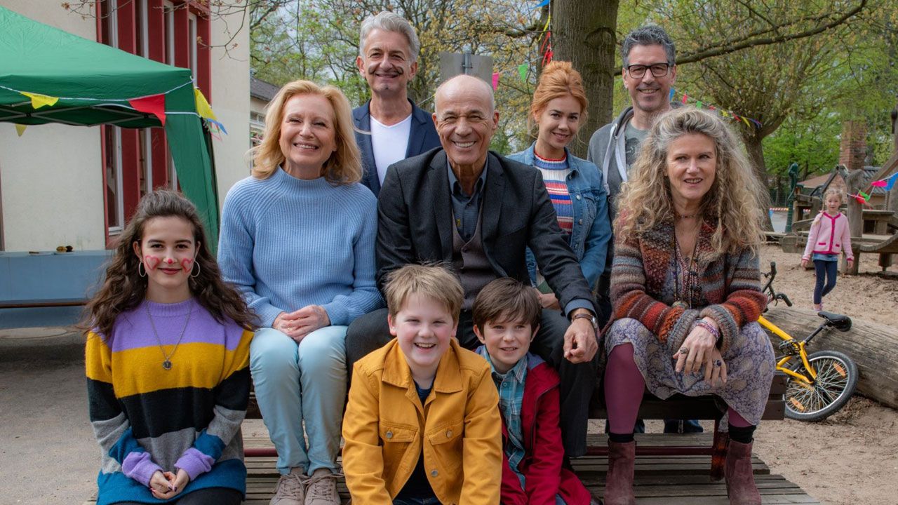 Enkel Fur Anfanger Trailer Zur Fiesen Deutschen Rentner Komodie Kino News Filmstarts De