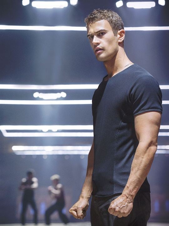 Die Bestimmung - Divergent : Bild Theo James