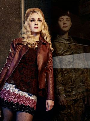 Eine Frau an der Front : Kinoposter