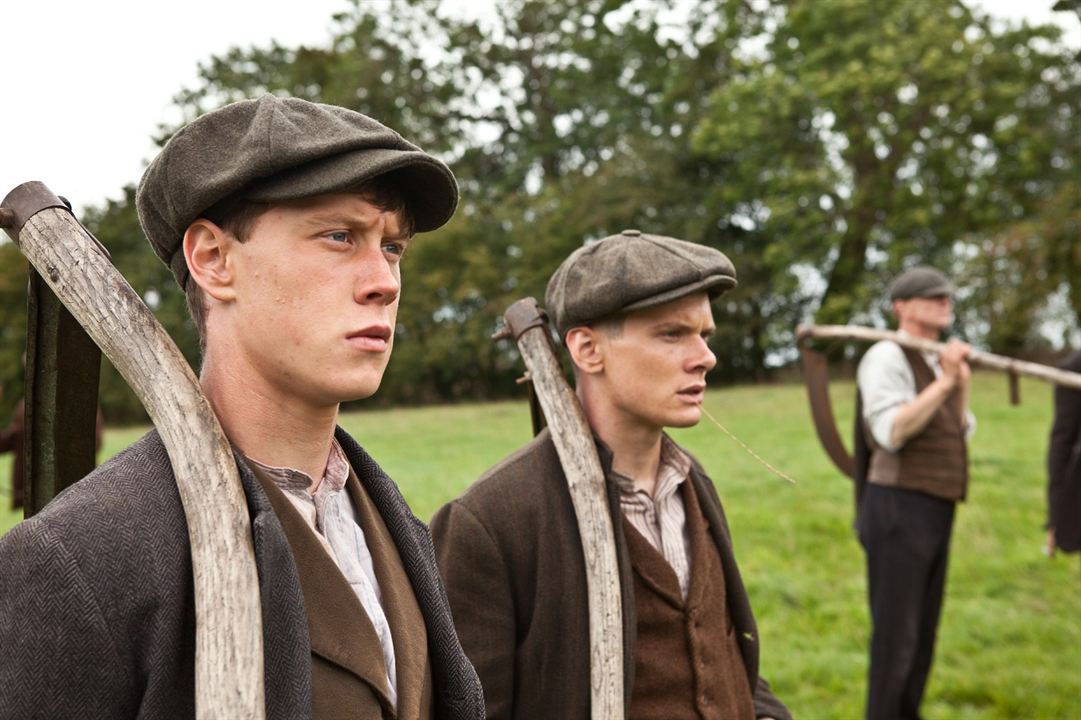 Private Peaceful - Mein Bruder Charlie : Bild George MacKay, Jack O'Connell
