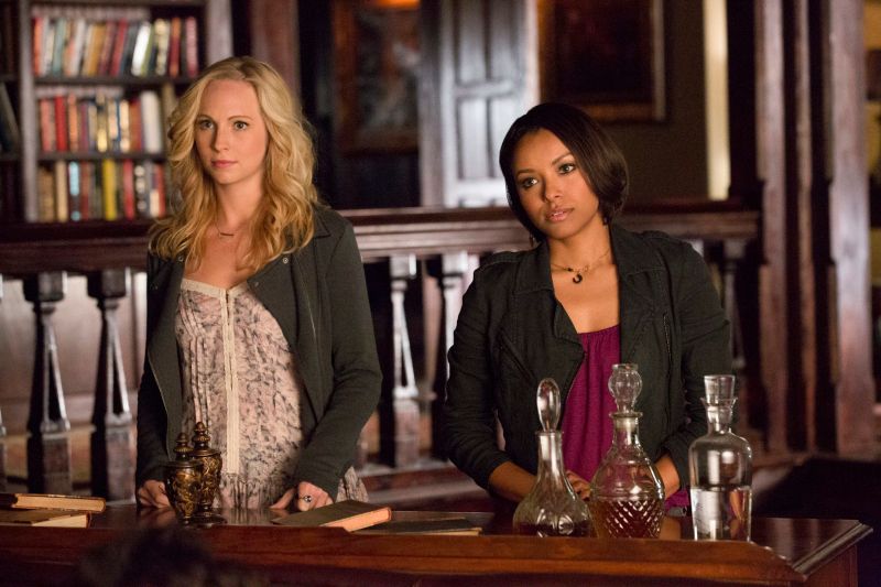 Bild Kat Graham, Candice King