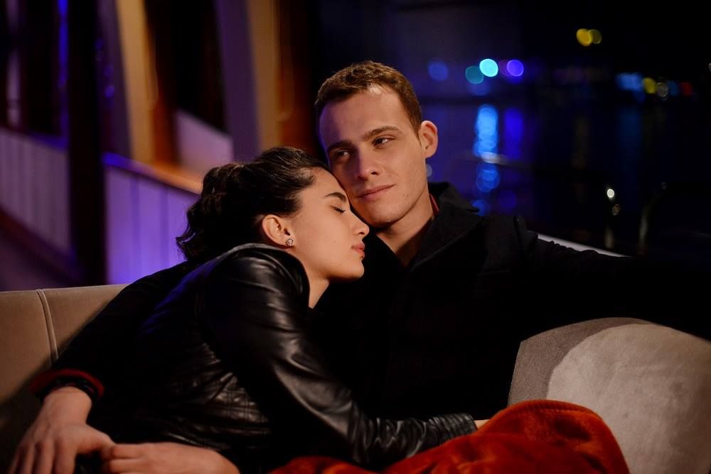 Bild Hande Doğandemir, Kerem Bursin