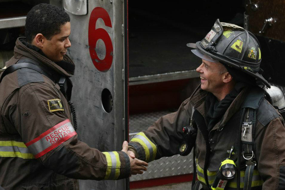 Chicago Fire : Bild Charlie Barnett, David Eigenberg