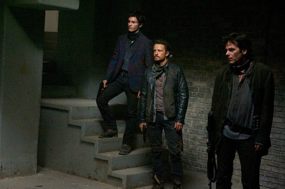 Revolution (2012) : Bild Mat Vairo, David Lyons, Billy Burke