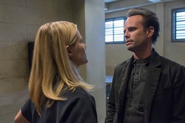 Bild Joelle Carter, Walton Goggins