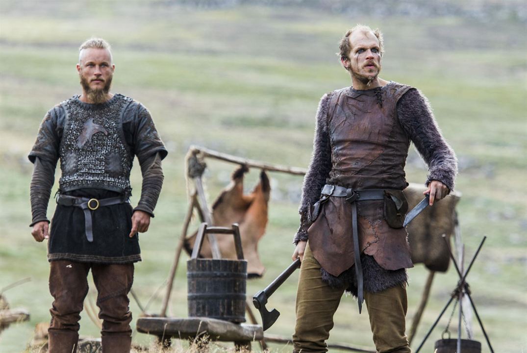 Vikings : Bild Gustaf Skarsgård, Travis Fimmel