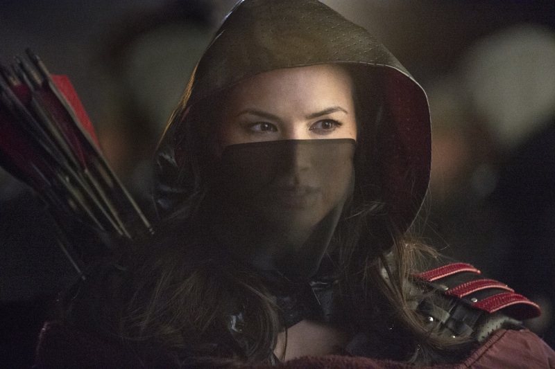 Arrow : Bild Katrina Law