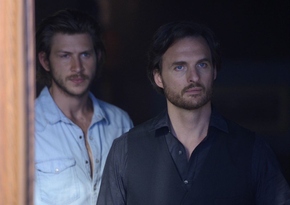 Bitten : Bild Greyston Holt, Greg Bryk