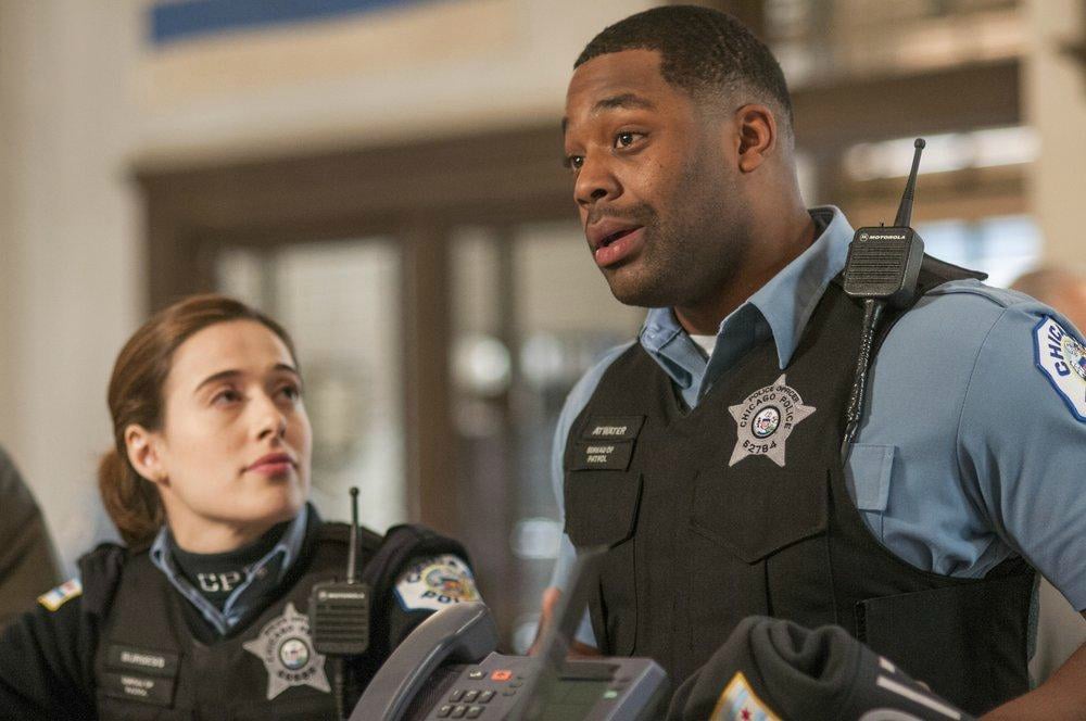 Chicago PD : Bild Marina Squerciati, LaRoyce Hawkins