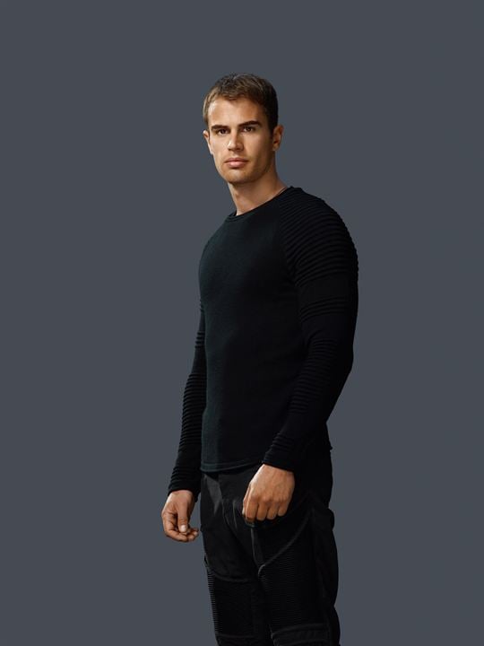 Die Bestimmung - Divergent : Vignette (magazine) Theo James