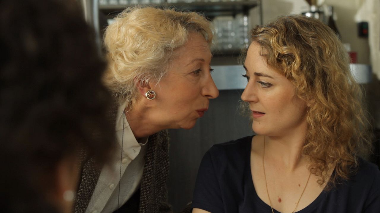 Renée... : Bild Joséphine de Meaux, Agnès Aubé