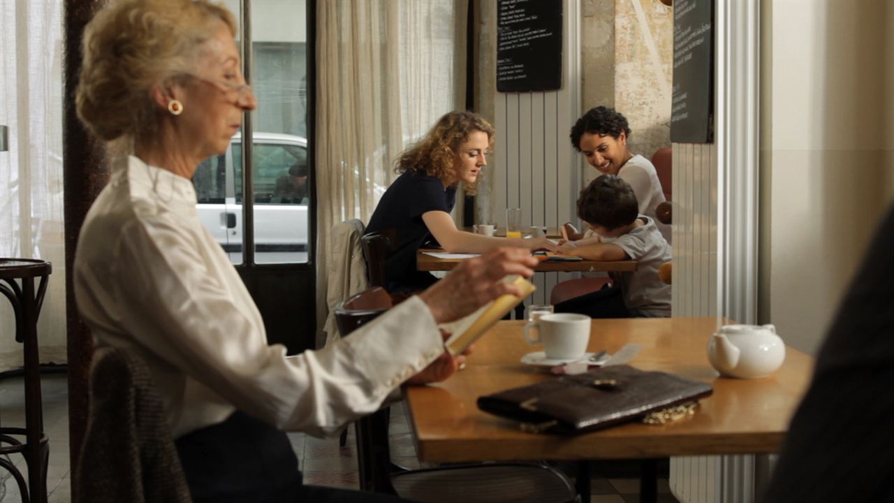 Renée... : Bild Amelle Chahbi, Joséphine de Meaux, Agnès Aubé