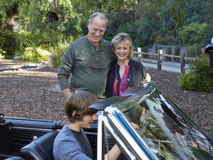 Bild Miles Heizer, Craig T. Nelson, Bonnie Bedelia