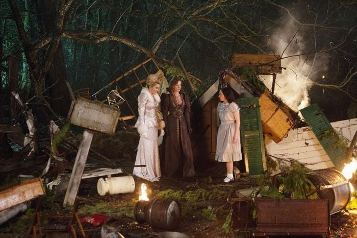 Once Upon A Time - Es war einmal... : Bild Rebecca Mader, Matreya Scarrwener, Sunny Mabrey