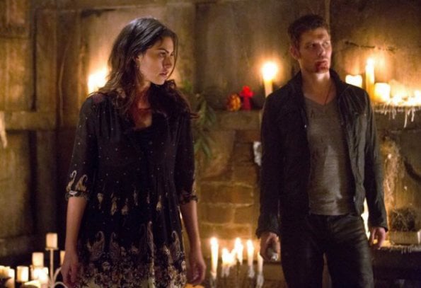 Bild Joseph Morgan, Phoebe Tonkin