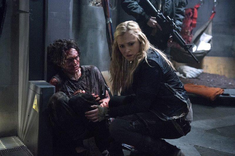 The 100 : Bild Eliza Taylor, Richard Harmon