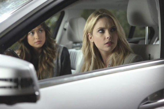 Pretty Little Liars : Bild Shay Mitchell, Ashley Benson