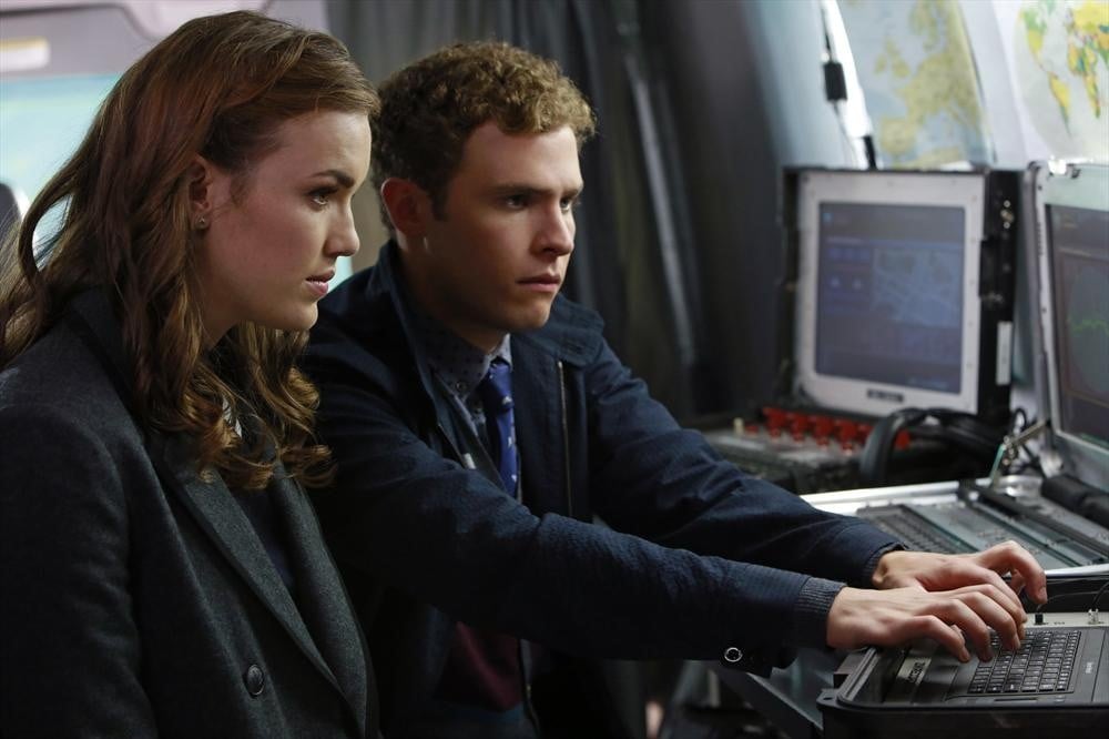 Marvel's Agents Of S.H.I.E.L.D. : Bild Elizabeth Henstridge, Iain De Caestecker