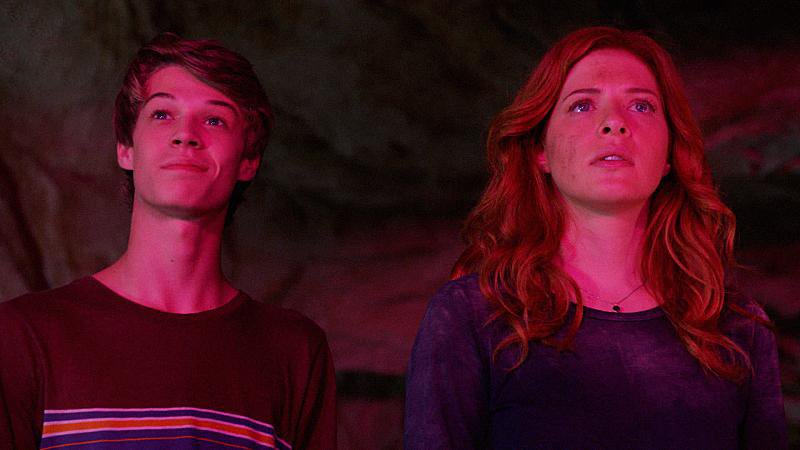 Under The Dome : Bild Rachelle LeFevre, Colin Ford