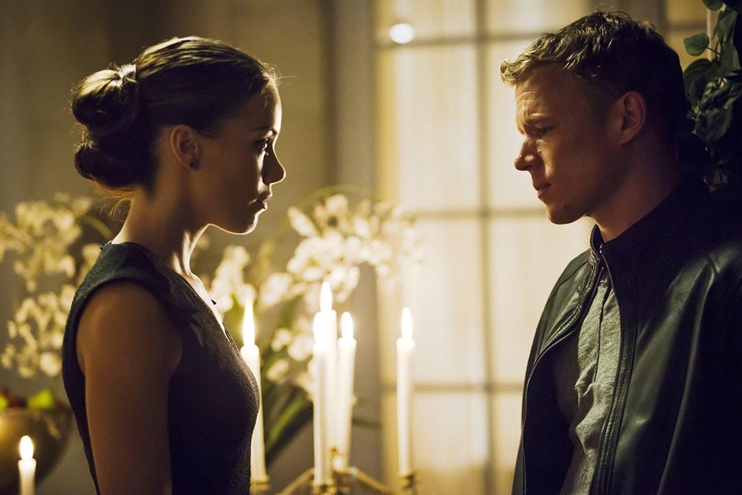 Bild Christopher Egan, Roxanne McKee